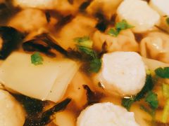 -手劲鱼丸馄饨铺(哈一百店)