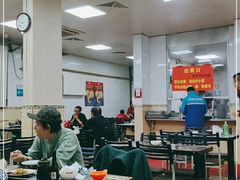 大堂-春雨羊汤店(广开四马路总店)