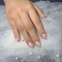 -UN·桃喜日系美睫美甲