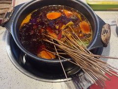 -钢管厂五区小郡肝串串香(蜀都万达店)