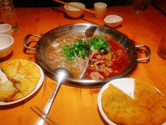 -大众跷脚牛肉馆·非遗传承单位(峨眉山店)