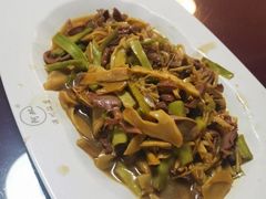 -阿双温州饭店