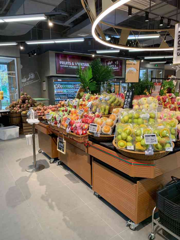 blt精品超市(成都万象城店)-"作为和ole一系的超市,水平相差了十万八.