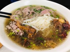 牛肉拼牛腩粿条-金粿粿·牛肉粿