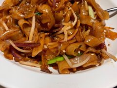 干炒牛河-汤城小厨•粤菜•靓汤(西直门凯德MALL店)