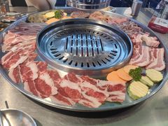 -哈哈碳都·牛肋条无限自助烤肉(台江万达店)