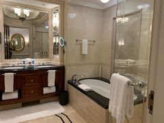 -广州富力丽思卡尔顿酒店