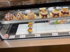 -花花卷卷·鲜食蛋糕(静安久光百货店)