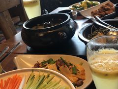 -云海肴·汽锅鸡·云南菜(天山百盛优客店)