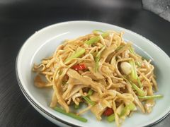 -毡房姑娘·新疆菜·烧烤