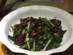 -味上湘菜馆(岳麓山店)