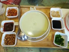 -九头鸟酒家(东高地店)