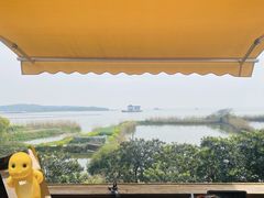 -亮河湾山庄