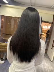 -MODEL'S HAIR