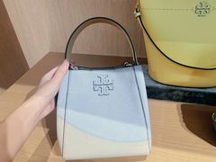 -东荟城名店仓