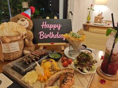 -Mark&Mars Restaurant