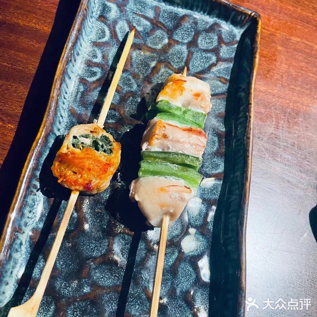 氛围感很强的日式居酒屋💛