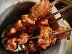 金牌羊肉串-鸣记脆皮烤鱼·海鲜烤鱼(亿合城店)