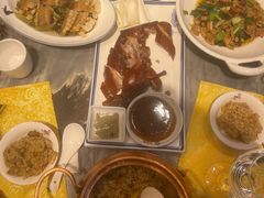 -蔼若春.传承三十年云南菜(金碧公园店)