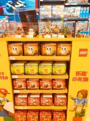 -乐高品牌旗舰店(人民广场店)