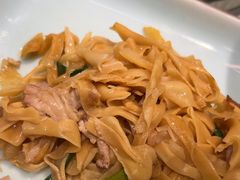 -聚友斋(陶瓷琉璃馆水晶街店)