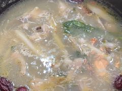 -濠轩阁特色生蚝火锅(水湾路店)