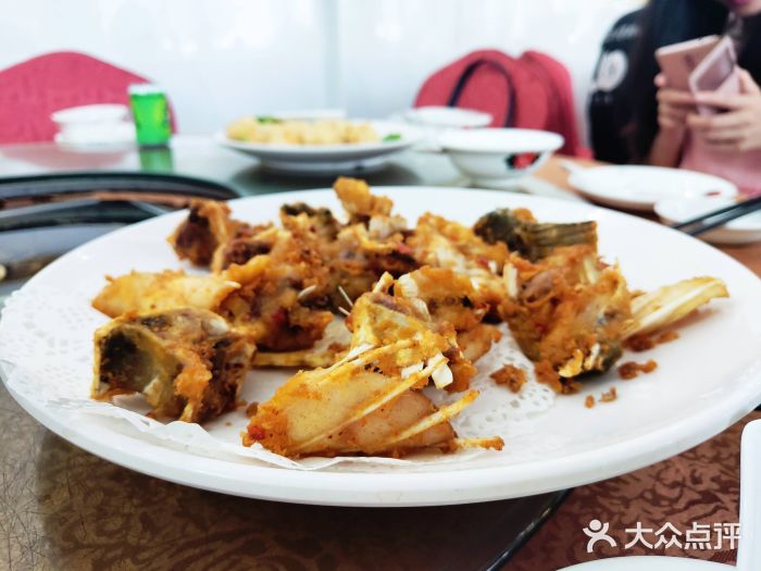 红日饭店(裕隆三路店)椒盐鱼骨图片