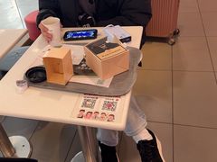 -麦当劳(汉口火车站候车室店)