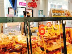 面包甜点陈列柜-味多美(江桥万达店)