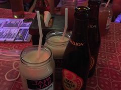 -Cocomangas Shooter Bar