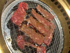 -山川小町·极番烧肉(新地假日广场店)