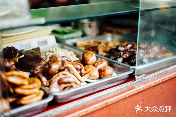 乌文新澄海卤鹅店图片