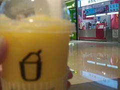 -须尽欢·冰淇淋&中国茶(翔殷路店)