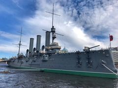 -阿芙乐尔号巡洋舰