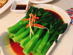 白灼芥蓝-肥仔文澳门猪骨煲(南京西路店)