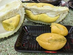 猫山王榴莲-新峰肉骨茶