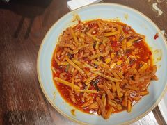 -丽华园·武汉地标楚菜餐厅(青山江滩店)
