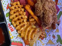 -Famous肥猫墨西哥音乐餐吧(五棵松华熙LIVE店)