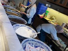 自助取餐区-清真盛志望麻酱酿皮·非遗老字号