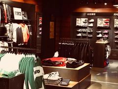 -NIKE武汉品牌体验店
