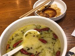 -渝是乎川渝小炒(新世界百货望京店)