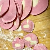 美味多姿如彩虹一般的彩色水饺