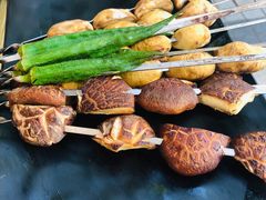 烤香菇-月半小炉焖烤