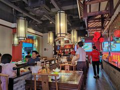 -川流不息·地道川菜·小龙虾(新松江路店)