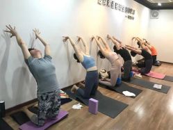 -兴亚瑜伽20年老馆