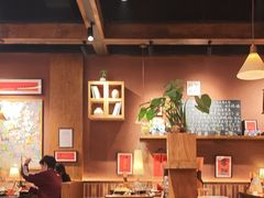 -巴卤社老火锅(财富店)