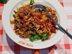 -韵味湘肴·小炒黄牛肉(五一广场美食地标店)