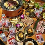 卧卧卧！！烤肉店也换万圣节皮肤了！！