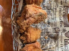 -BHC炸鸡(明洞总店)