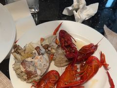 -东方红海鲜百汇(国际大厦店)